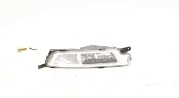 Volkswagen PASSAT B8 Front fog light 3G0898985