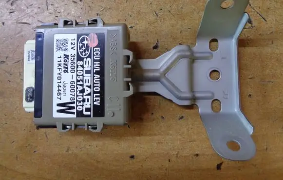 Subaru Legacy Light module LCM 84051AJ030