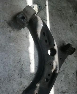 Audi A3 S3 A3 Sportback 8P Front lower control arm/wishbone 1K0407152BC