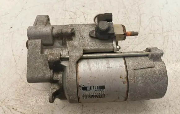 Jeep Grand Cherokee Starter motor 05035322AA