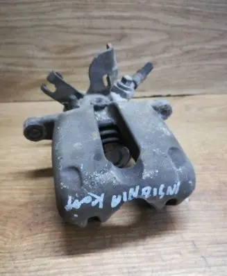 Opel Insignia A Rear brake caliper