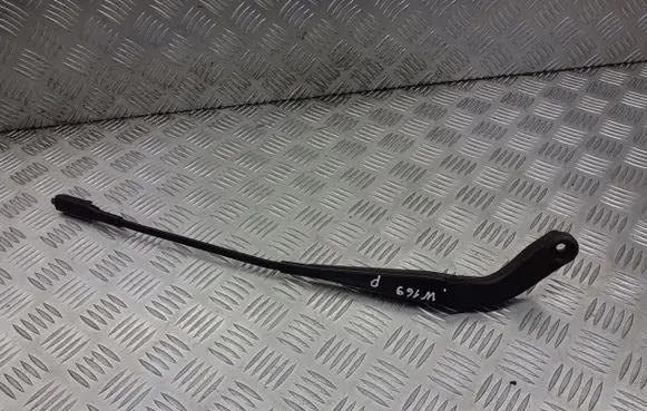 Mercedes-Benz A W169 Front wiper blade arm A1698200240