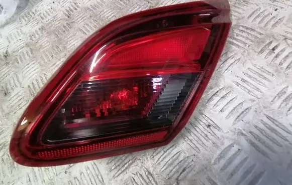 Opel Corsa E Tailgate rear/tail lights 39012626 460034366 287534118