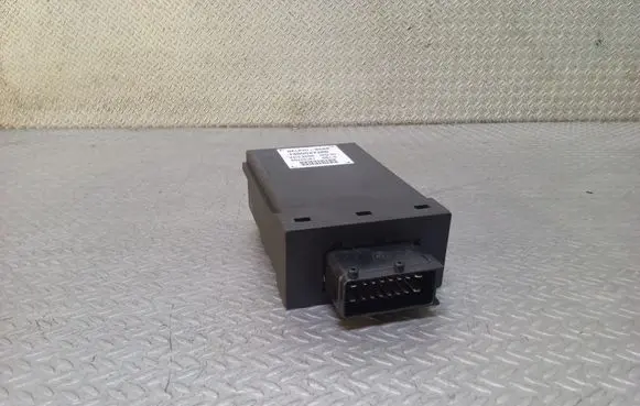 Peugeot 1007 Door central lock control unit/module 1400047280