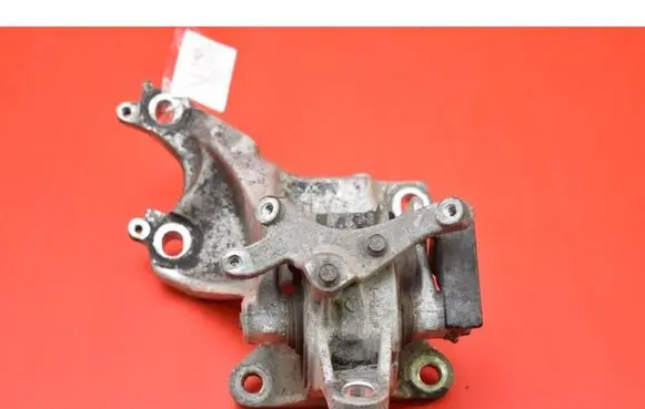 Honda Civic X Gearbox mounting bracket 