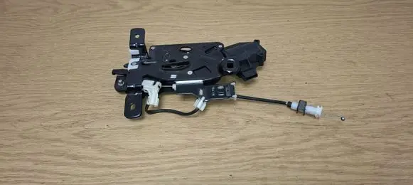 BMW Z4 E89 Tailgate/trunk/boot lock/catch/latch S355MC