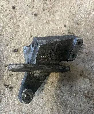 Mercedes-Benz ML W163 other engine part A6281410440