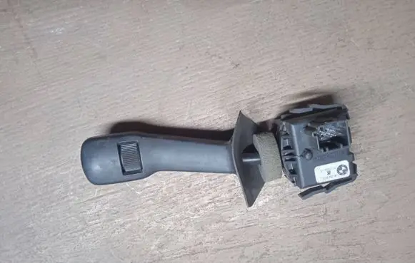 BMW 5 E39 Wiper control stalk 8352013 01200900