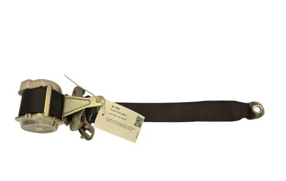Lexus RX 330 - 350 - 400H Rear seatbelt H073801 1390 07447