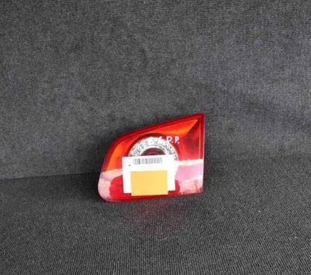 Volkswagen PASSAT B6 Tailgate rear/tail lights