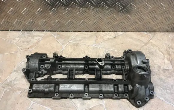 Mercedes-Benz ML W164 Rocker cam cover A6420101630