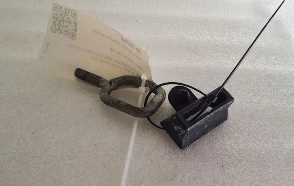 BMW 3 E90 E91 Engine bonnet/hood lock/latch loop/hook 7002012