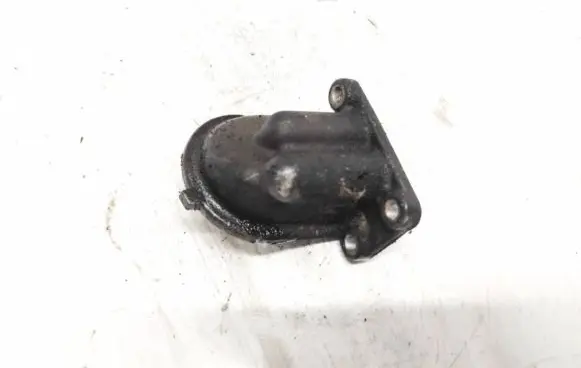 Chrysler PT Cruiser Oil filter mounting bracket