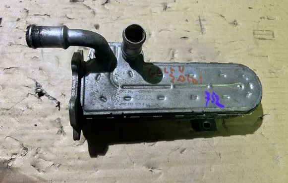Volkswagen Golf V EGR valve cooler 038131513J