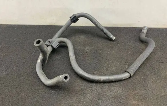 Audi A6 S6 C6 4F Engine coolant pipe/hose 
