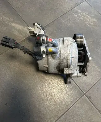 KIA Niro Generator/alternator 3739003900 K180814533M