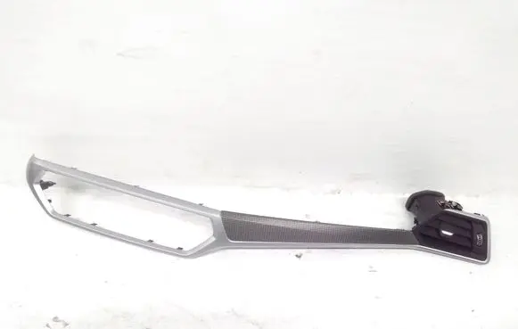 BMW 3 G20 G21 Dashboard glove box trim 6848618 9P5A0F07101