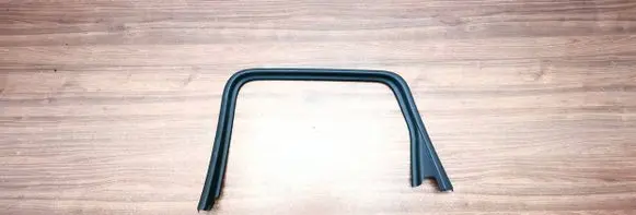 Volkswagen Touareg II Rear door window/glass frame 7P0867686 7P6867686
