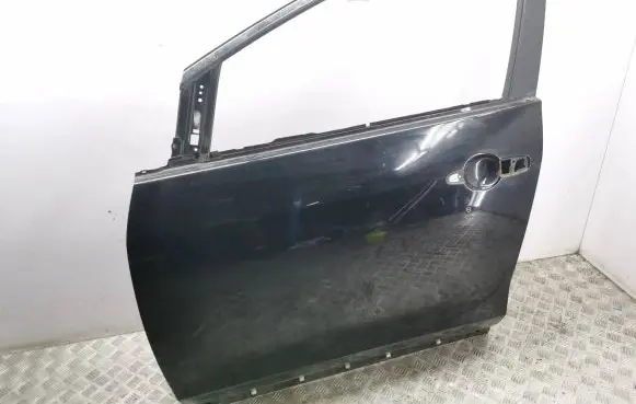 Mazda CX-7 Front door