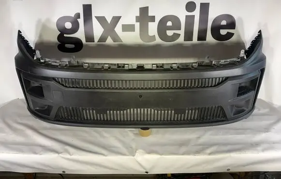 Renault Master IV Front bumper 622541366R