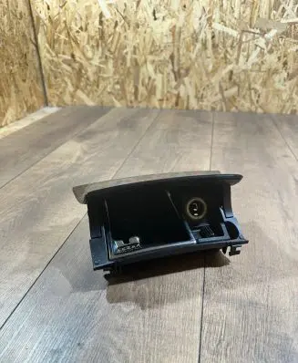 Car ashtray