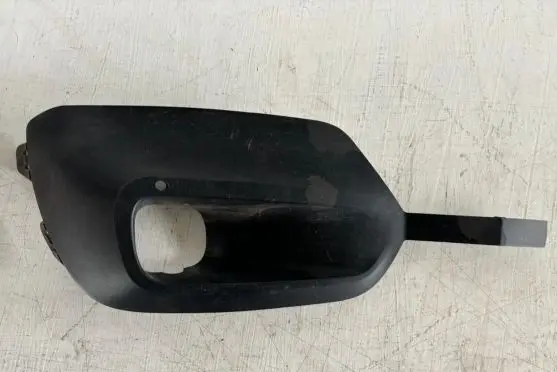 Opel Combo E Front fog light trim/grill 9816778680