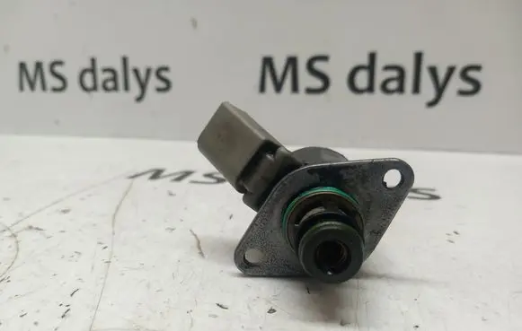 Mercedes-Benz C W204 Fuel pressure sensor 9307Z530A A6460740384 6460740384