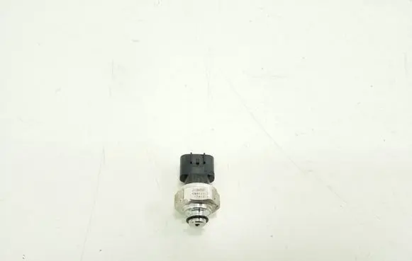 Toyota Verso Air conditioning (A/C) pressure sensor 8871933020
