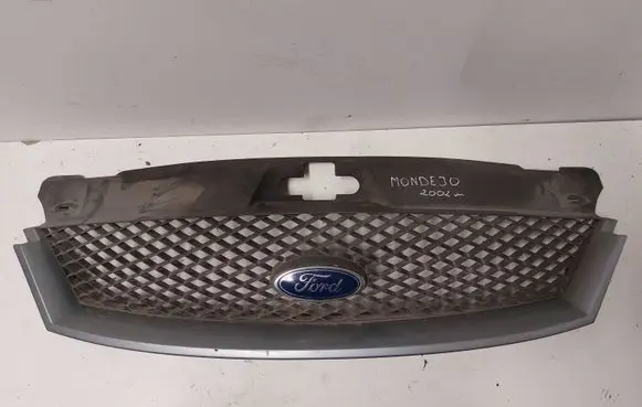 Ford Mondeo Mk III Front bumper upper radiator grill 1S7X8A133A