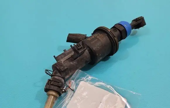 Clutch slave cylinder