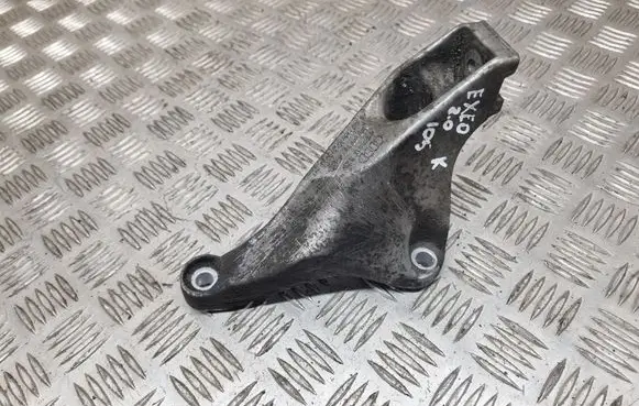 Engine mounting bracket