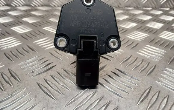 Volkswagen PASSAT B7 Oil level sensor 03C907660G