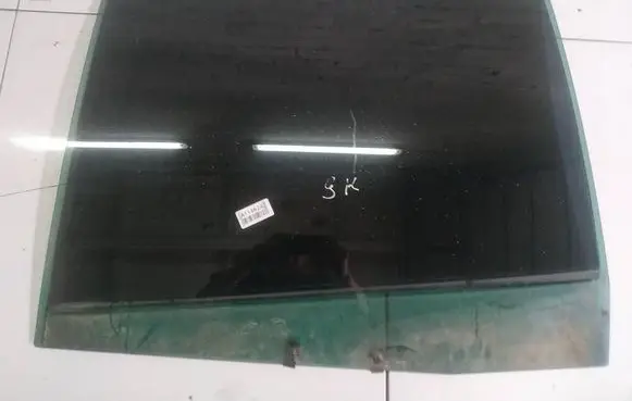 Peugeot 807 Rear door window glass AS2