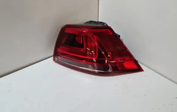 Volkswagen Golf VII Rear/tail lights 2VA011977 5GM945096B 2VA01197706
