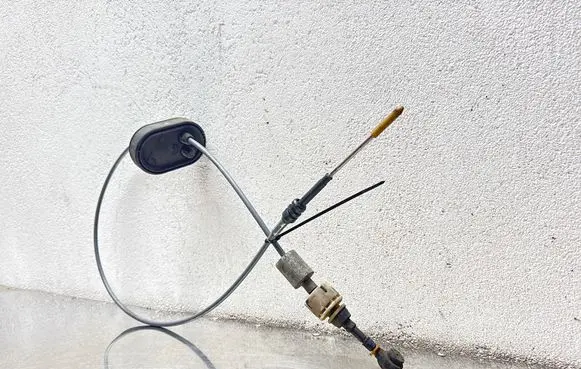 Opel Vectra C Gear shift cable linkage 55562969