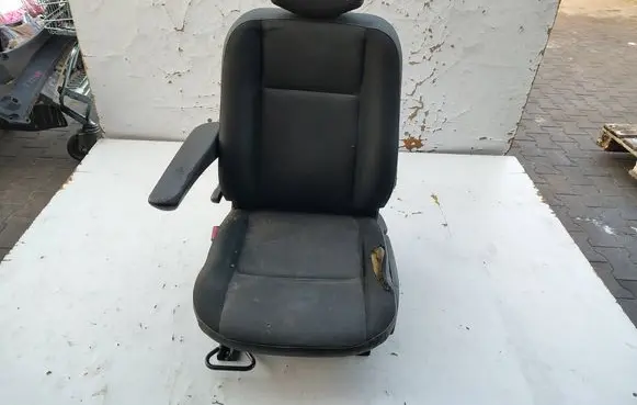 Renault Master III Front driver seat 