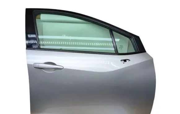 Nissan Micra K14 Front door
