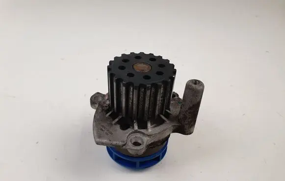 Chrysler Sebring (JS) Water pump 81230