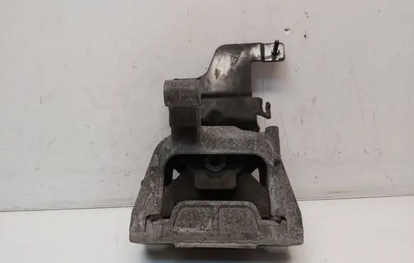 Seat Alhambra (Mk2) Engine mount bracket 5N0199262