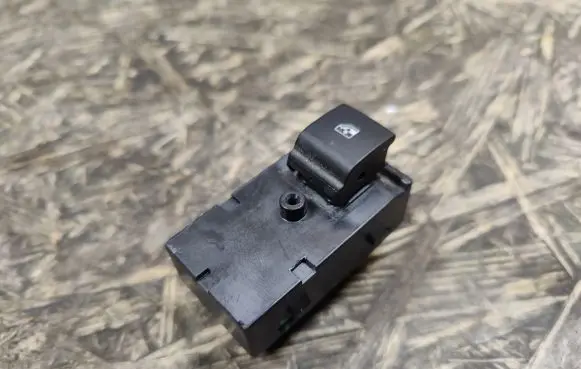 Chevrolet Cruze Electric window control switch 13305368