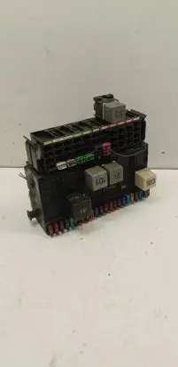 Volkswagen Transporter - Caravelle T4 Fuse module 7D0937517 AUSTR1A