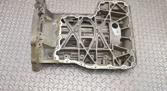 Jaguar XJ X350 Oil sump 4R8Q6U004EA