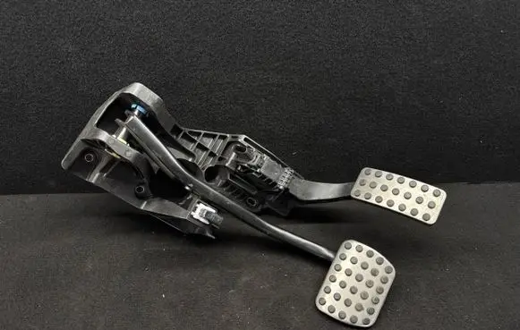 Mercedes-Benz CLA C118 X118 Pedal assembly A2472902600 50013M01 50010N7Q001