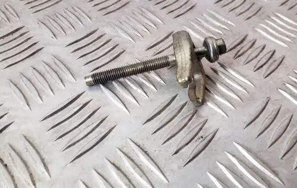 Infiniti EX Fuel Injector clamp holder