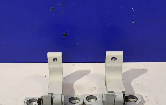 Rear door hinge set