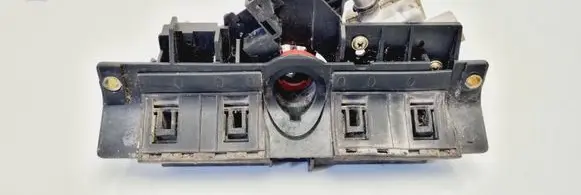 Audi A6 S6 C5 4B Tailgate/trunk/boot lock/catch/latch 8D9827565H