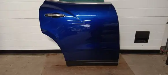 Maserati Levante Rear door