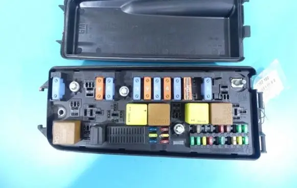 Cadillac BLS Fuse box set 460023260 IMPRK1163160