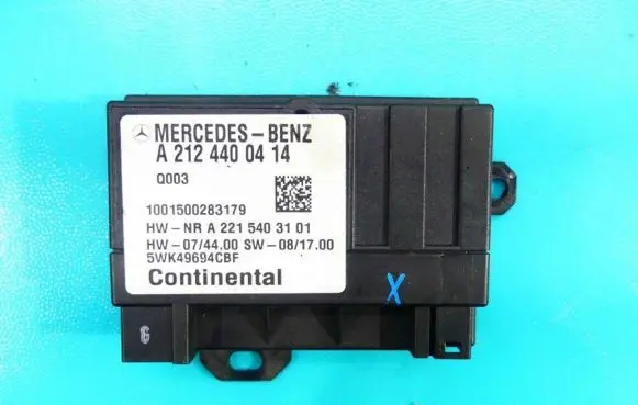 Mercedes-Benz GLK (X204) Central body control module A2124400414 IMPRK1287650
