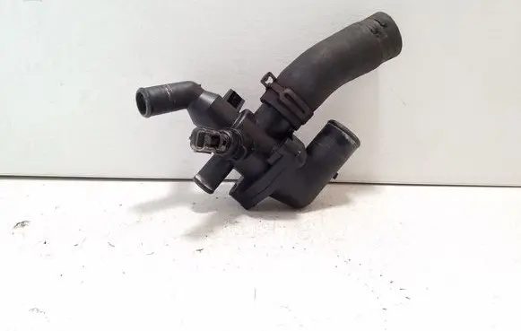 Ford Ranger Thermostat/thermostat housing BB3Q8A586AB 1C1Q8594AB